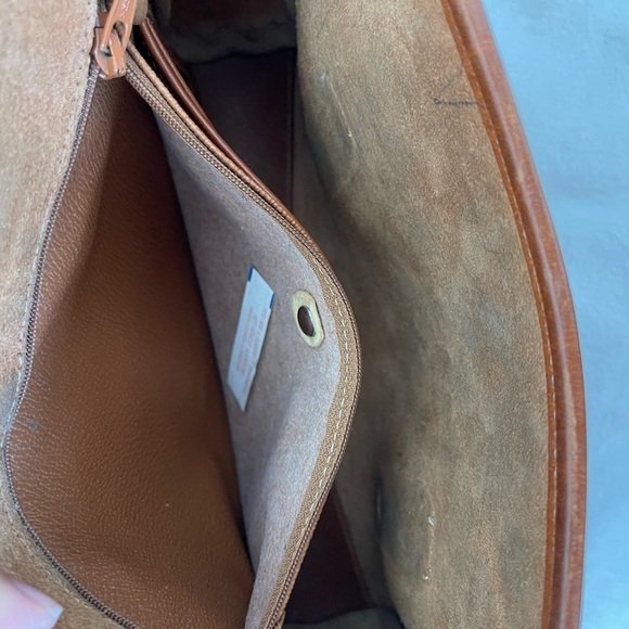 Vintage Dooney & Bourke AWL Messenger Crossbody Bag - Picture 10 of 11